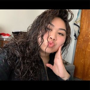 Meet your Posher, Erine